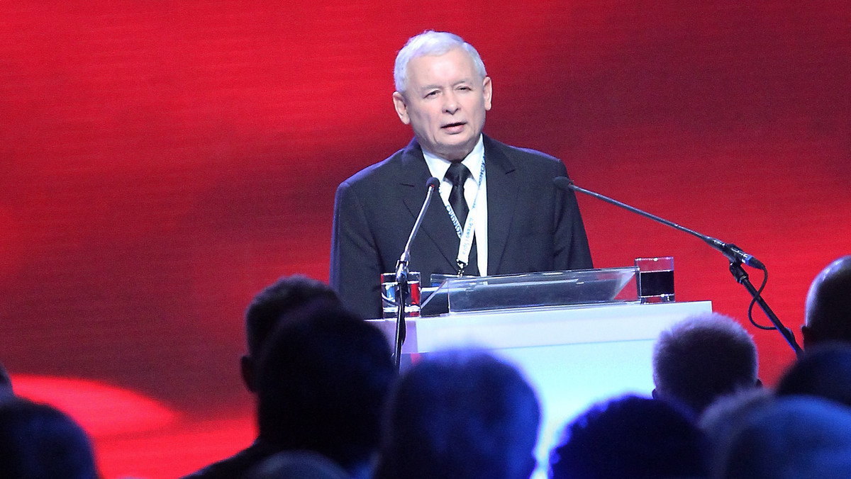 — Myślę, że z biegiem czasu dochowamy się w PiS polityków takiego formatu jak Jarosław Kaczyński — odpowiada senator PiS Bolesław Piecha na pytanie o to, dlaczego na funkcję prezesa partii jest tylko jedna kandydatura.