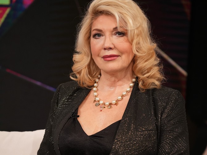 "Blic žena studio": Suzana Mančić o slikanju za Plejboj u 48. godini