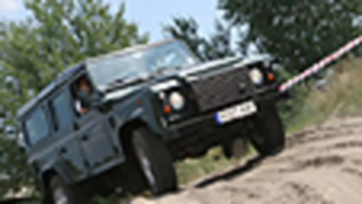 Land Rover Defender - Twardy charakter