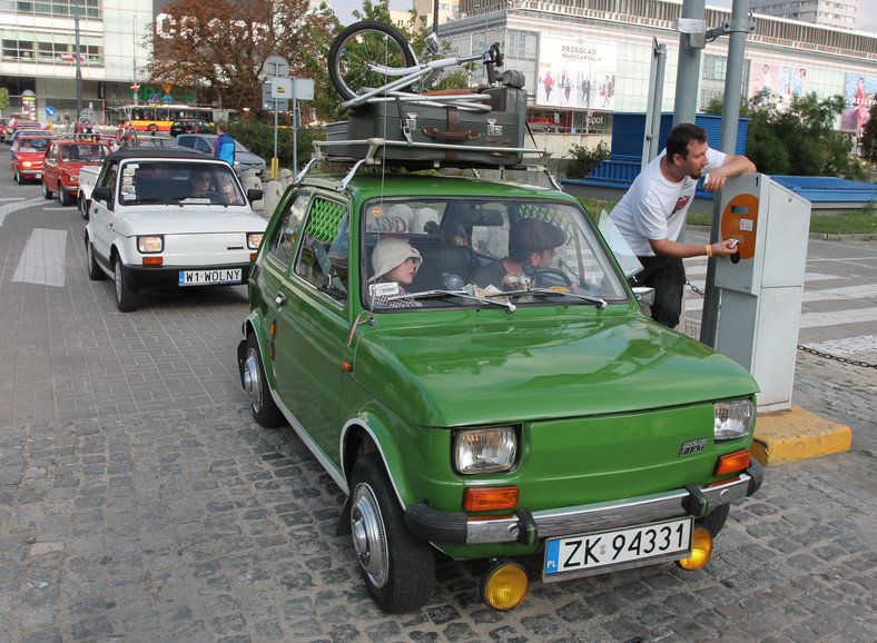 Fiat 126p 13 Zlot legend w Warszawie