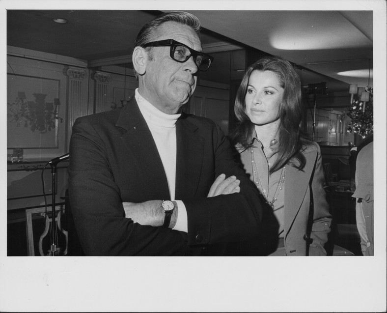 William Holden i Stephanie Powers [1975]