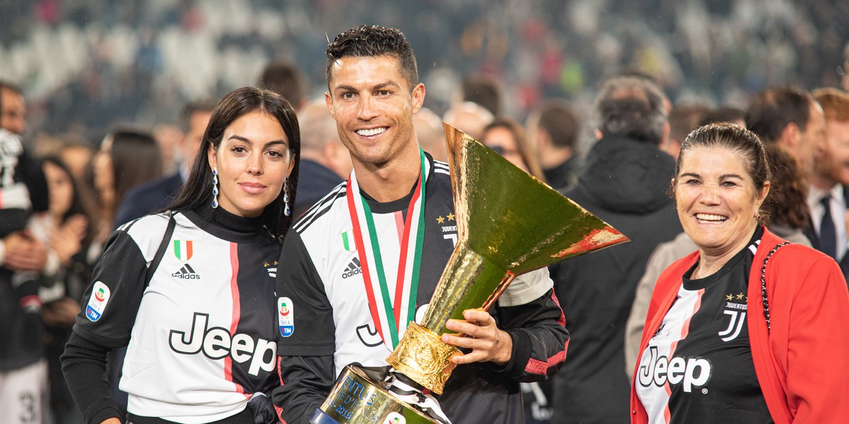 Georgina Rodriguez, Cristiano Ronaldo i jego matka Dolores Aveiro.