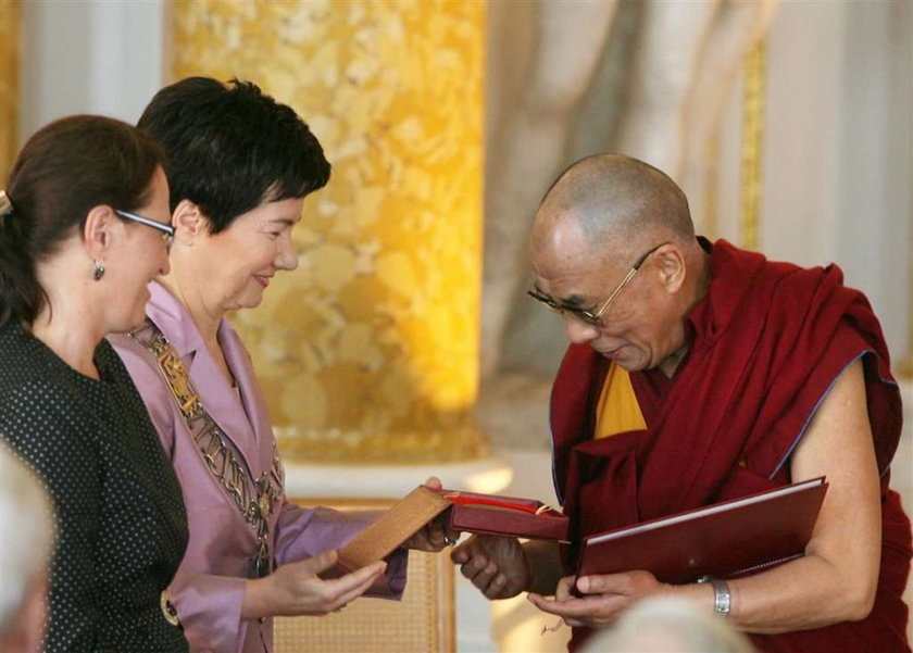 Dalajlama honorowym obywatelem stolicy