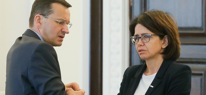 Cyfryzacja kontra polityczne kalkulacje. "Wina pójdzie na ministerstwo bez ministra"