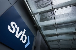 Międzynarodowy Fundusz Walutowy: Monitorujemy skutki upadku banku SVB dla stabilności finansowej