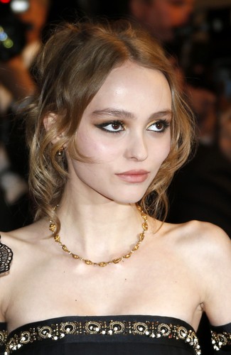 Lily-Rose Depp debiutowała w Cannes
