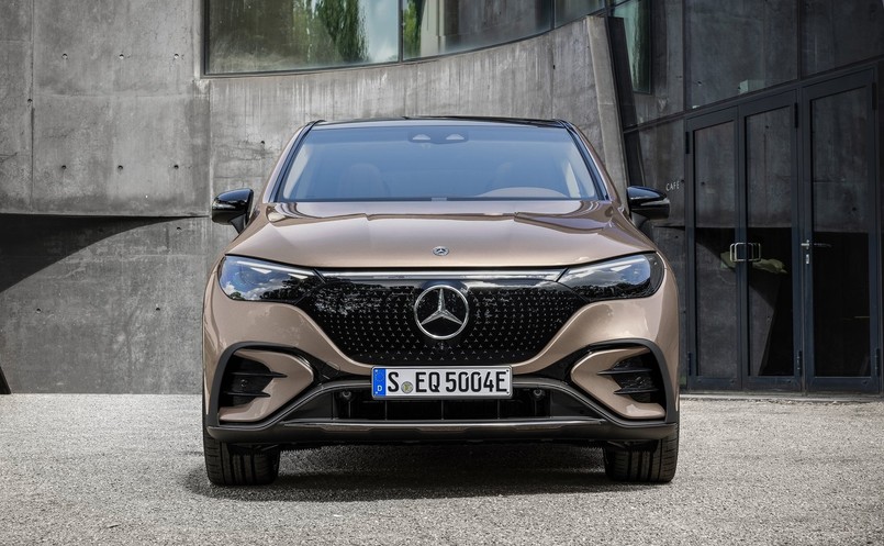 Mercedes EQE SUV