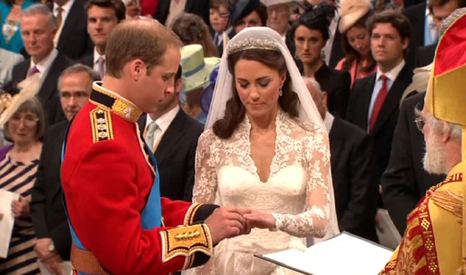 Princ Vilijam i Kejt Midlton na venčanju