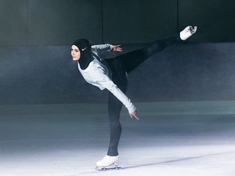 Sportowe stroje dla muzułmanek - Hijab Pro od Nike