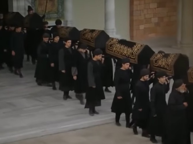 U najkrvavijoj noći u istoriji Turske sultan Mehmed III je zbog ovog običaja ubio 19-oricu braće