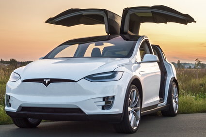 Tesla z rekordem liczby dostaw nowych samochodów. Akcje firmy Elona Muska w górę