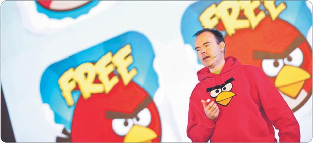 Sukces „Angry Birds” to głównie zasługa zdolnego programisty Petera Vesterbacki. Niewielka firma z Finlandii nie ma teraz problemu z pozyskaniem milionów dolarów na dalszy rozwój Fot. Bloomberg