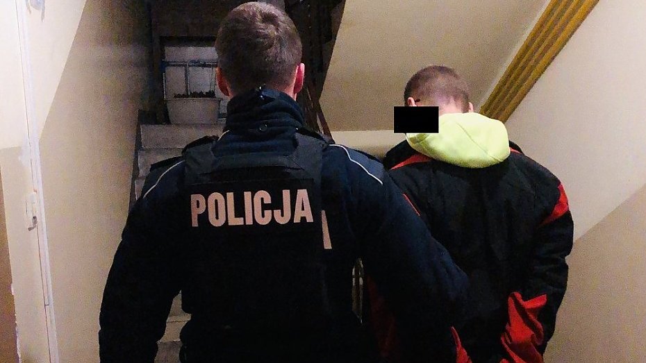 Policjanci znaleźli u 43-latka amfetaminę - źródło: KSP