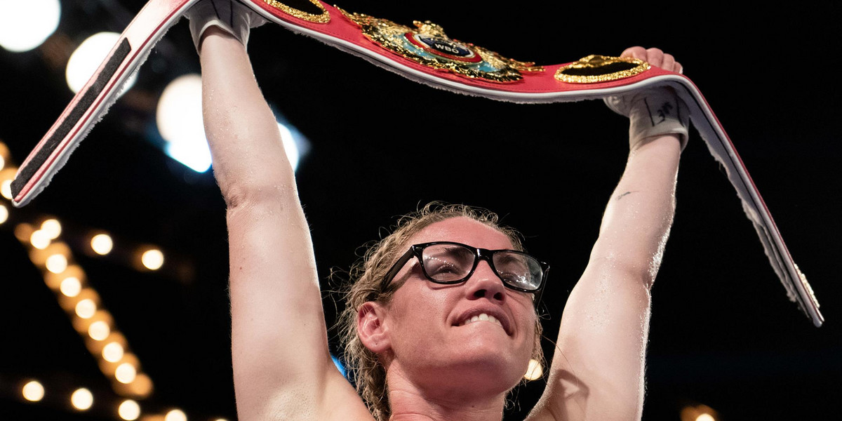 Hardy była mistrzynią WBO w wadze piórkowej od października 2018 do września 2019 r. Teraz postanowiła zakończyć swoją karierę. 