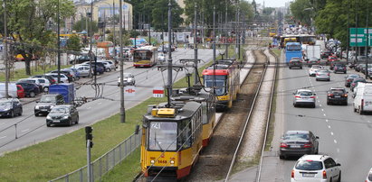 Audi wbiło się w tramwaj