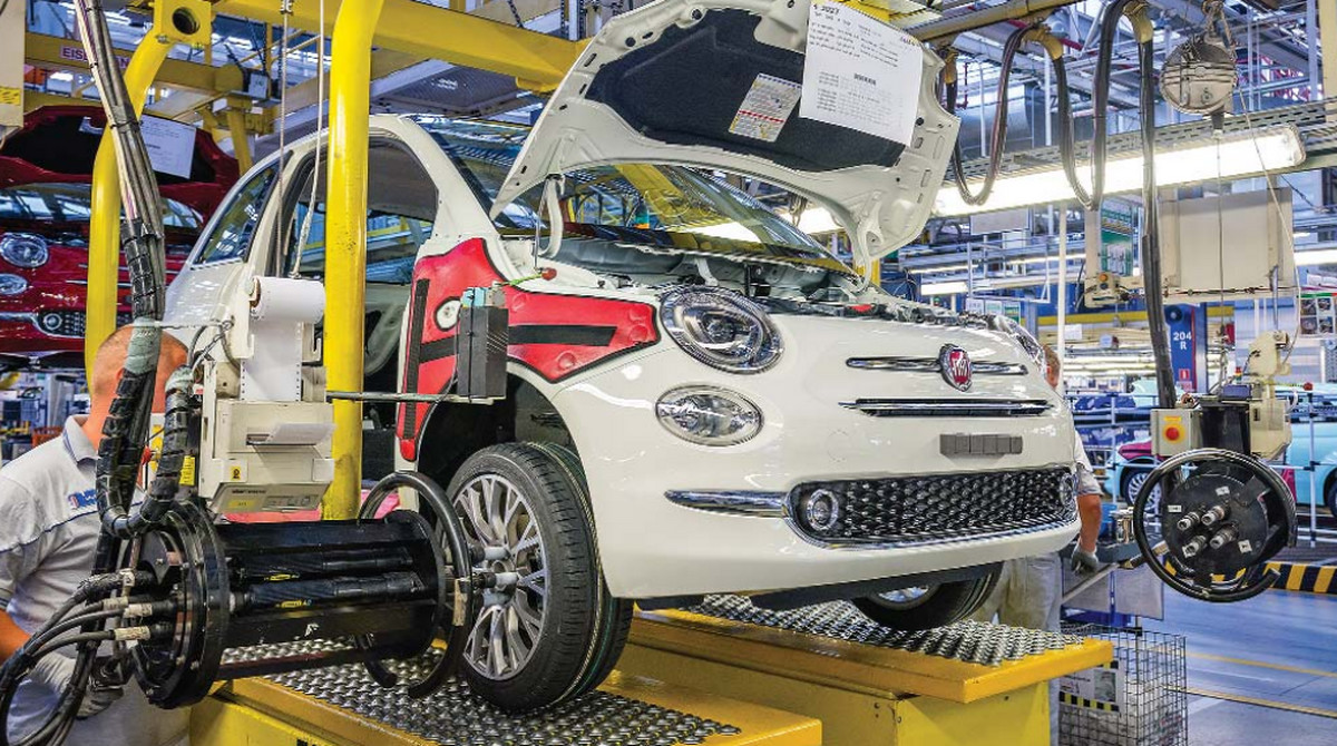 Zwolnienia w polskiej fabryce producenta Fiata i Opla. Powodem "regulacje  Komisji Europejskiej"