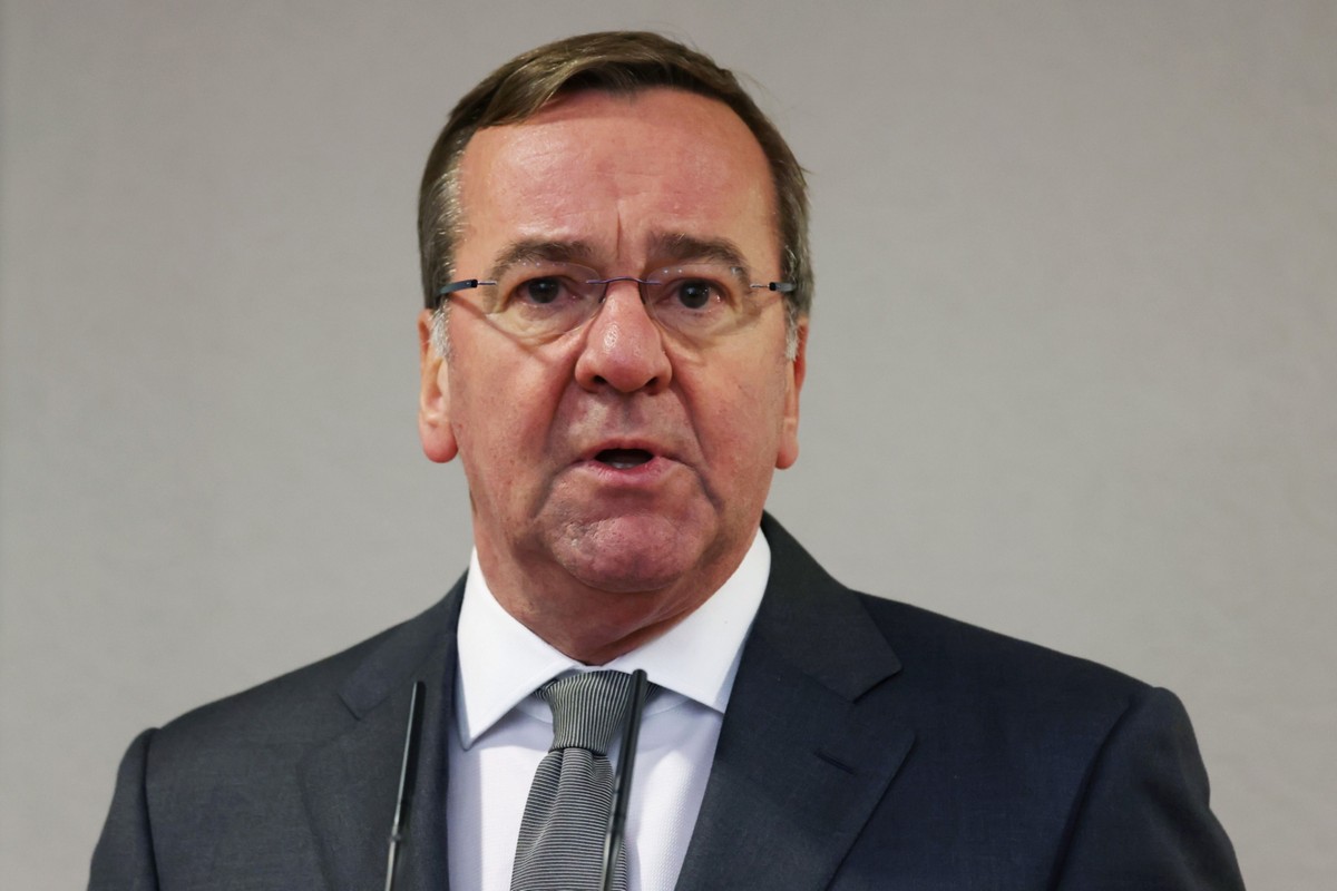 Boris Pistorius, minister obrony narodowej Niemiec zapowiedział przekazanie Ukrainie pocisków artyleryjskich