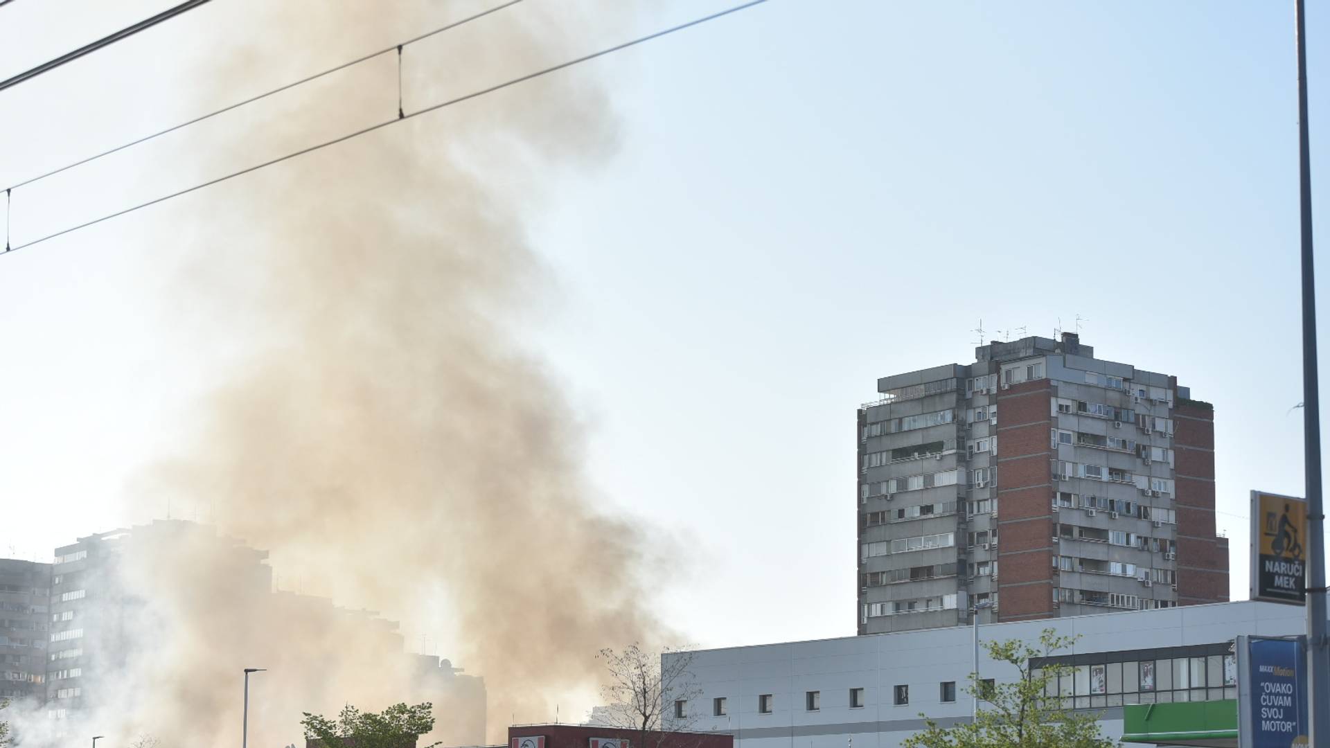 Nadležni kažu da je sa vazduhom u Beogradu sve ok, a mi se gušimo u dimu i smradu