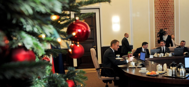 Życzenia od Tuska na Twitterze: Obu Jarosławom, krytykom, szydercom...