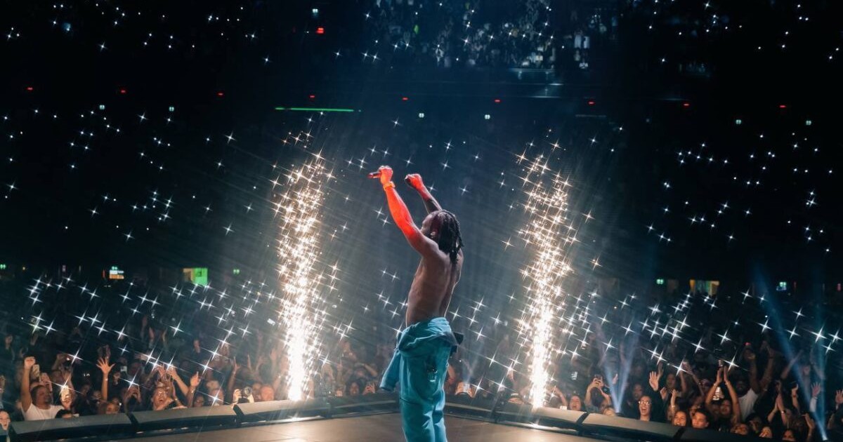 Burna Boy performs 'Second Sermon' at historic Madison Square show (WATCH) - Vimarsana News