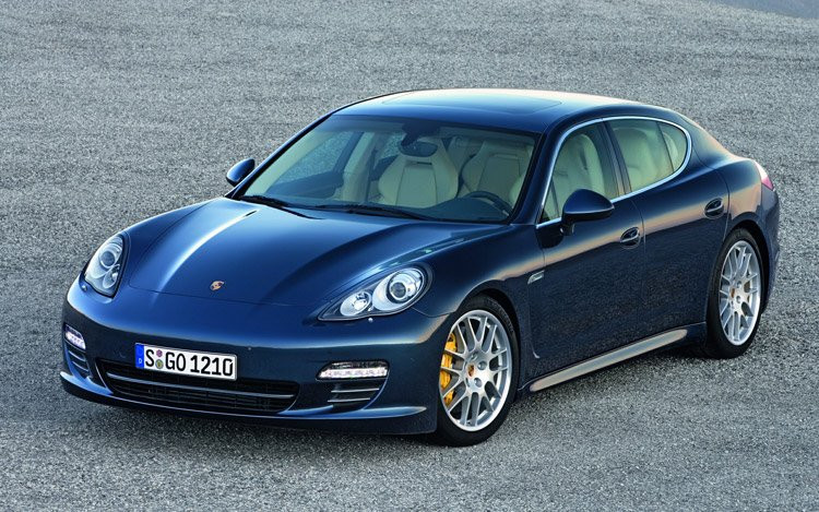 Porsche Panamera – wnętrze, dane techniczne i niemieckie ceny