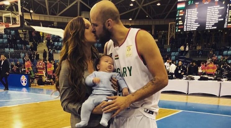 A válogatott kosárlabdázó, Vojvoda Dávid felesége és gyermeke hazaköltözött Magyarországra 