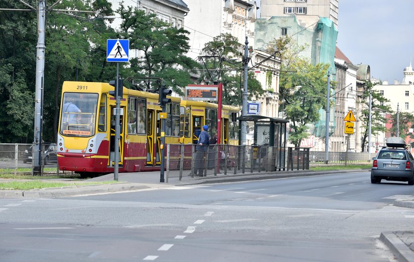 Kościuszki w Łodzi zamknięta dla tramwajów. Objazdy dla kierowców. Przedłużają przystanki MPK