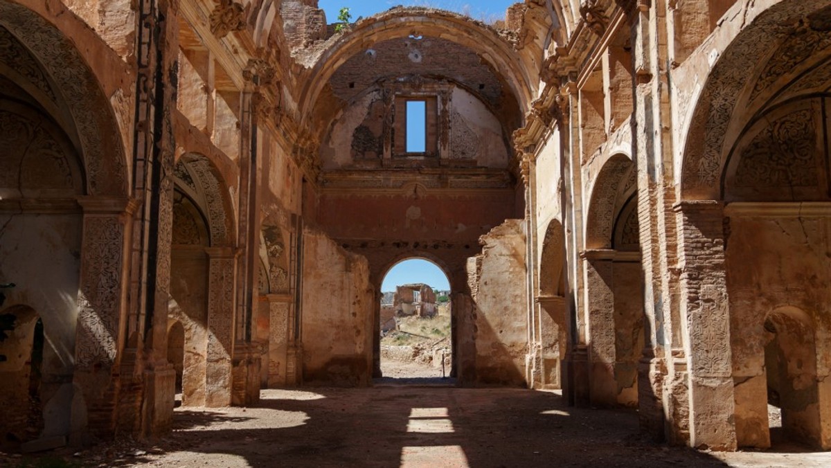 Belchite - miasto widmo - otwarta rana wojny domowej w Hiszpanii