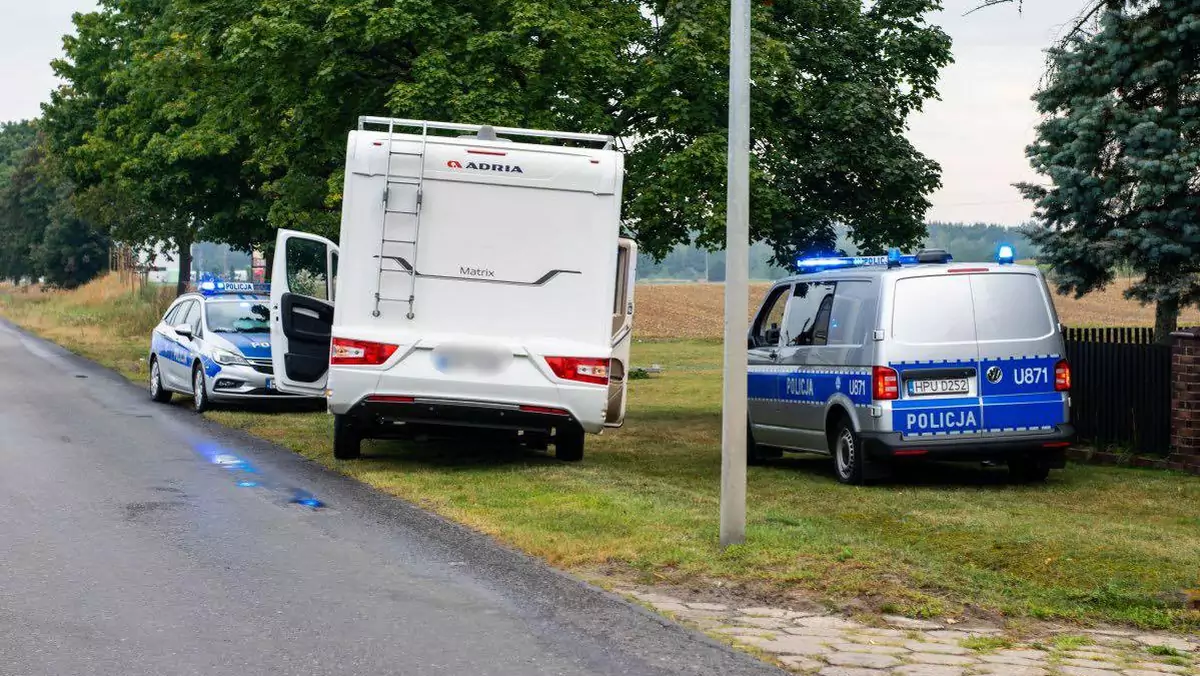 Policja rozbiła grupę złodziei samochodów