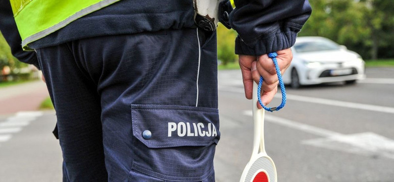 Komendant policji zatrzymany za jazdę kontrbuspasem. Afera w Gdyni