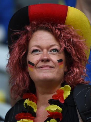 Futbolowa gorączka ogarnęła nie tylko mężczyzn. Zobacz fanki Euro 2016