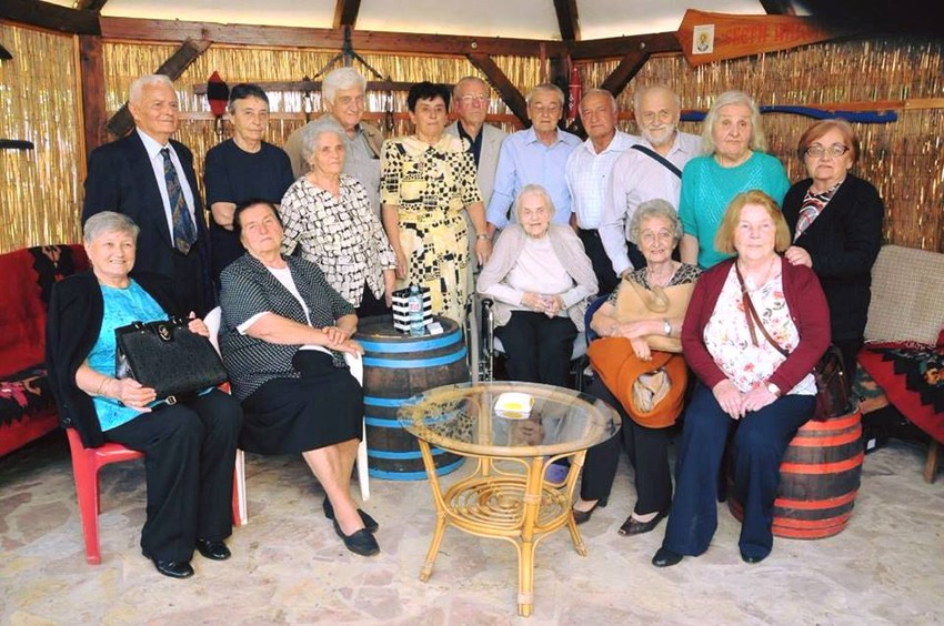 Na proslavi 16 maturanata sa razrednom 