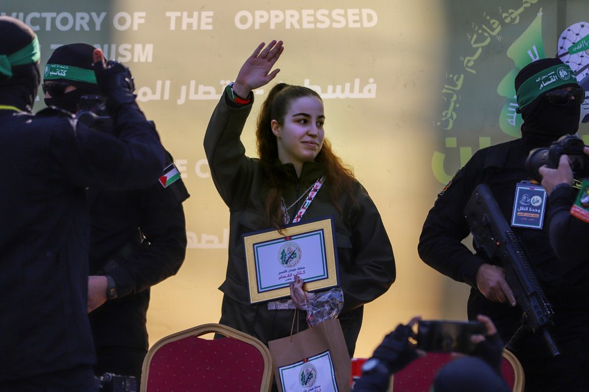 Izraelska vojnikinja Agam Berger okružena borcima Hamasa u Džabaliji