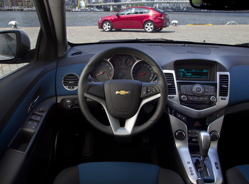 Chevrolet Cruze kombi zadebiutuje na początku przyszłego miesiąca podczas osiemdziesiątego drugiego Salonu Samochodowego w Genewie