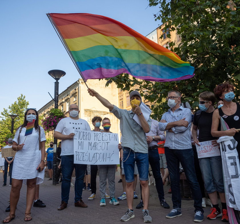 Kolejny dzień protestów środowisk LGBT 