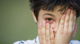 Zaropiałe oczka u dziecka - czy mogą być przyczyną alergii?