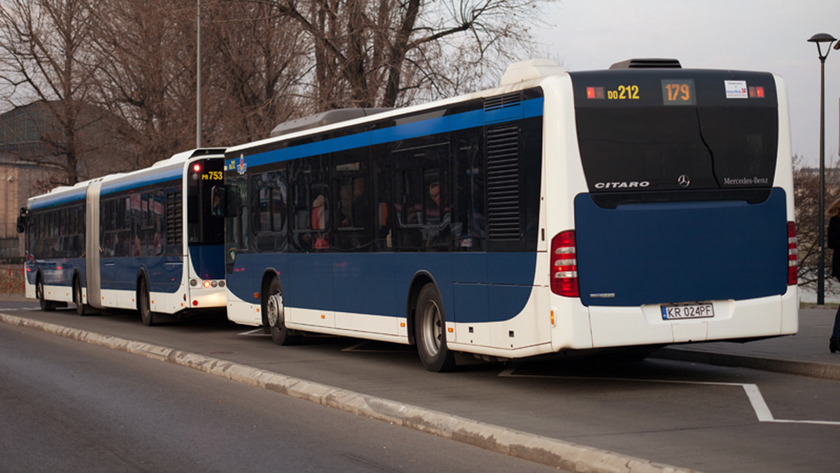 Małopolska skończyła ferie i to widać na ulicach Krakowa. Najgorzej jest na remontowanej Mogilskiej, czyli na głównym dojeździe do Nowej Huty - informuje Radio Kraków.