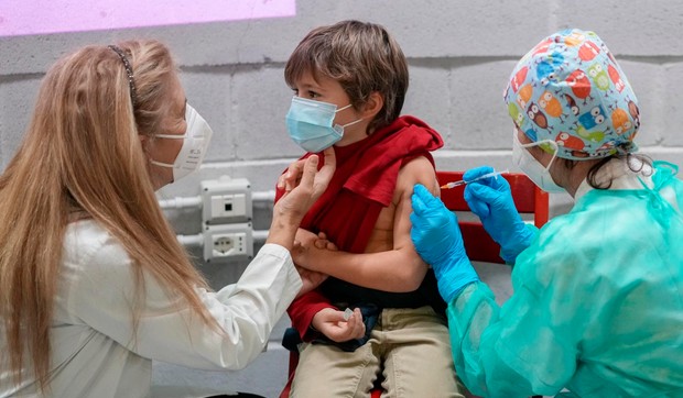 omikron vakcina italija deca 20211215 ap andrew medichini rome Di023274206 preview