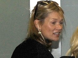 "Ludzkie" oblicze superpiękności: tak Kate Moss wygląda po wyjściu z samolotu