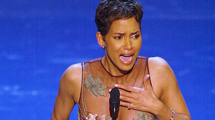 Halle Berry sírva fakadt, amikor átvette az Oscar-díjat /Fotó: AFP
