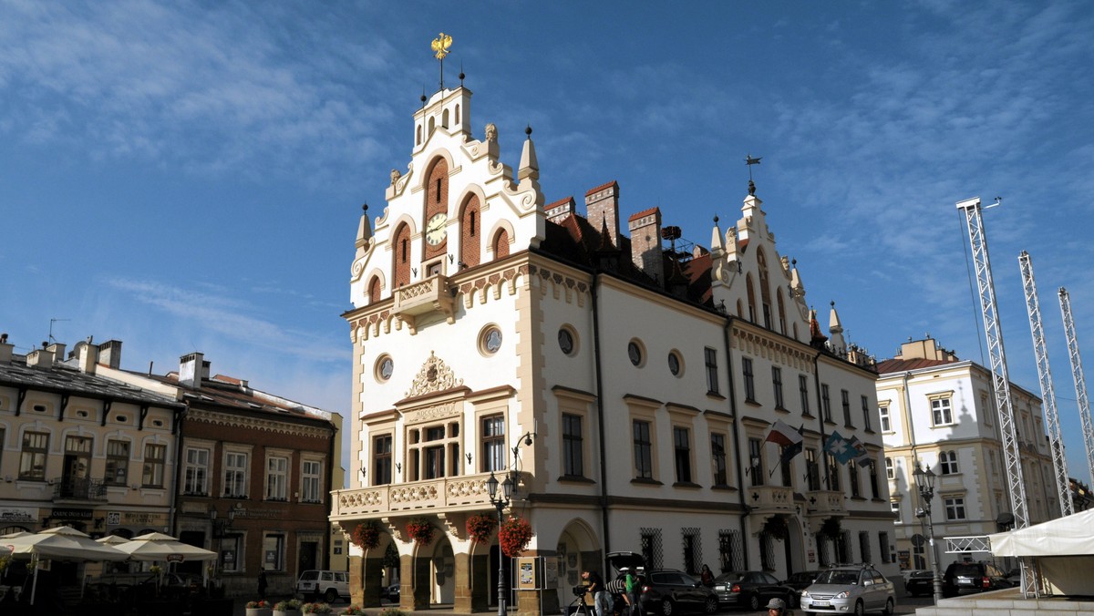 "Radio Rzeszów'": Rozpoczynają się konsultacje z mieszkańcami Rzeszowa w sprawie poszerzenia granic miasta. Jest to jeden z wymogów, który samorząd musi spełnić, by doszło do zmiany.