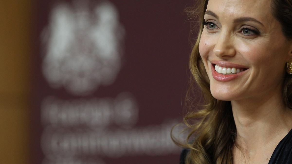 Angelina Jolie otrzyma honorową nagrodę Amerykańskiej Akademii Filmowej za swoją działalność na rzecz akcji humanitarnych.
