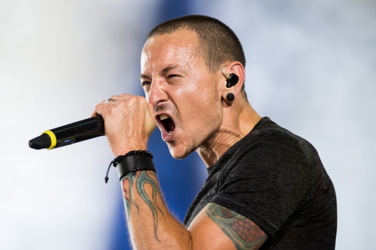 Chester Bennington podczas koncertu we Wrocławiu