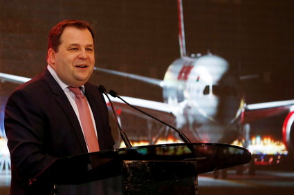 Sebastian Mikosz o rezygnacji ze stanowiska CEO w Kenya Airways. "Nie składam broni" [WYWIAD]