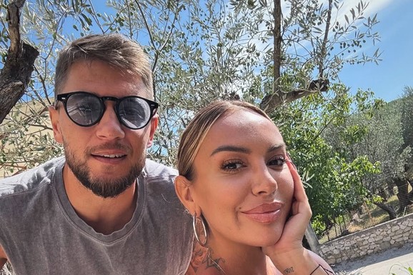 "SVI SMO PLAKALI, U 5. SAM MESECU" Iva Bojanović potvrdila da čeka dete sa Jocom Stefanovićem: "Njegova želja je bila prejaka"