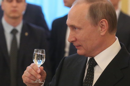 Wódka leje się na Kremlu. Także ta z Polski