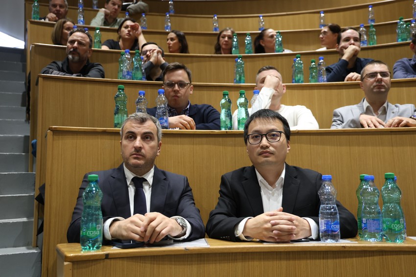 Operaciju su uživo pratili srpski lekari 