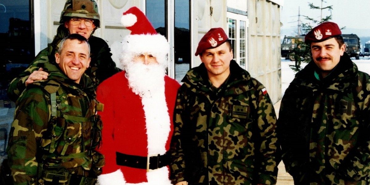 Gen. Roman Polko w Kosowie w 1999 roku.