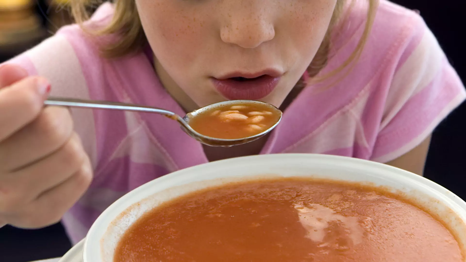 Zupa pomidorowa. Przepisy, którymi podbijesz podniebienia rodziny i przyjaciół