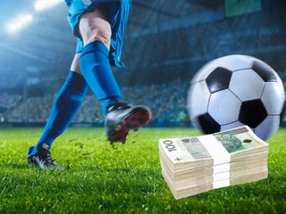 Łakomy kąsek dla reklamodawców. Mowa o piłkarskich drużynach narodowych. Dlaczego firmy wydają setki milionów dolarów za szyld?